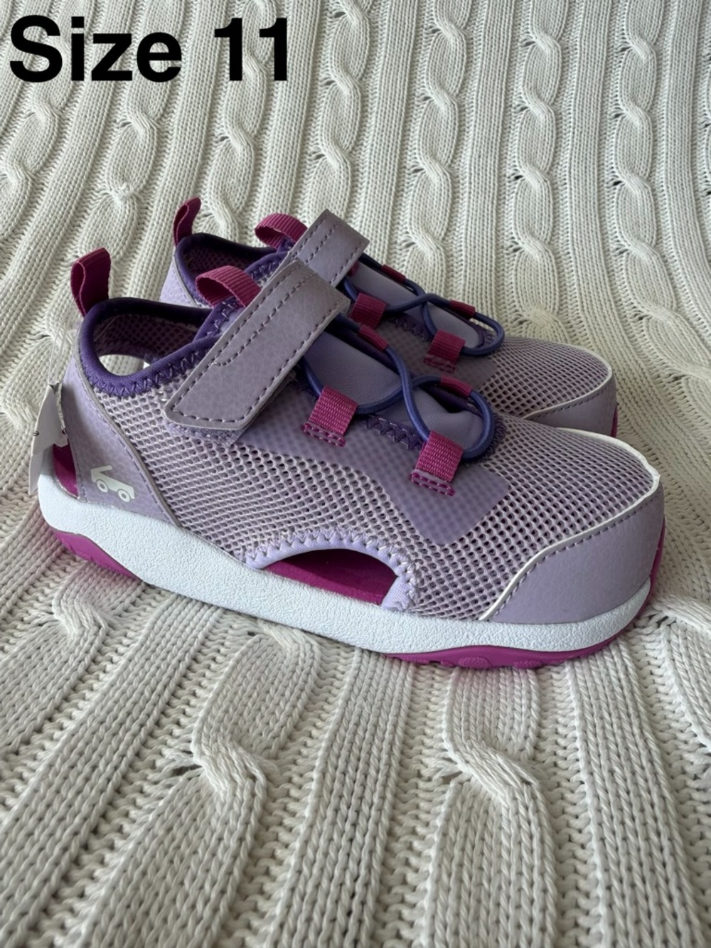 See Kai Run Aven Water Sneakers Shoes Sz 11 NEW Pool Beach Sandals Shoe